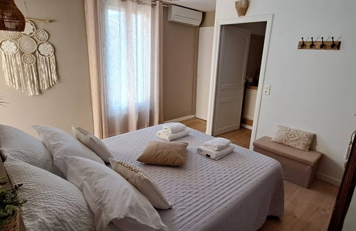 Puisserguier Hotel | Le MAS CLEMENTINE