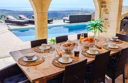 Tourrettes-sur-Loup House | Le Mas d'Azur - Villa d'exception avec vue panoramique sur la Baie des Anges