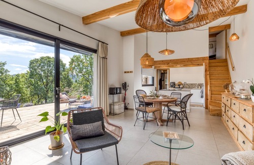 Bedarieux House | Le Mas De Coeur with Mountain View, Wi-Fi and Air Conditioning