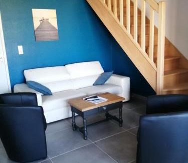 Bricqueville-sur-Mer House | LE MASCARET 47 b Gîte touristique 3 étoiles