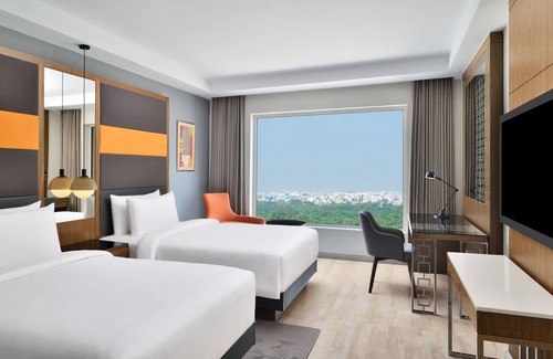 Gachibowli Hotel | Le Meridien Hyderabad