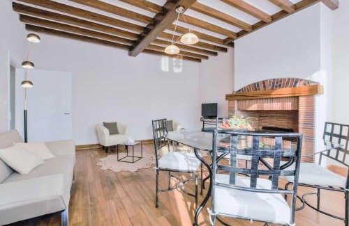 Pougy House | Le messager