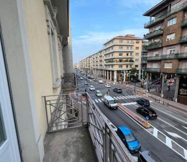 Cuneo Apartment | LE MONGOLFIERE