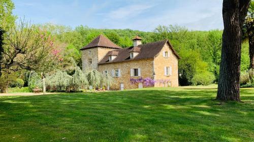 Saint-Denis-les-Martel Bed & Breakfast | Le Moulin du Boisset