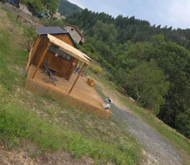 Saint-Martin-de-Valamas Ski Chalet | Le nid de l Eyrieux