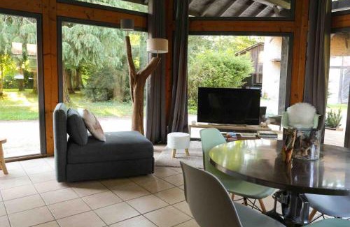 Pont-d'Ain House | le nid des écureuils-gitesdanslain