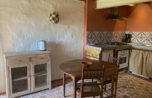 Salignac-Eyvignes House | Le nid des Hirondelles - Logis de Charme en Pleine Nature - Piscine Naturelle