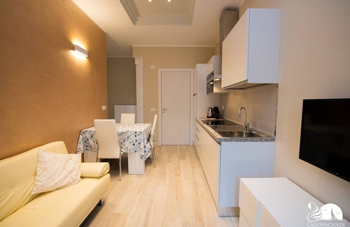 Salo Apartment | Le Nuove Rondini - Appartamento Iris