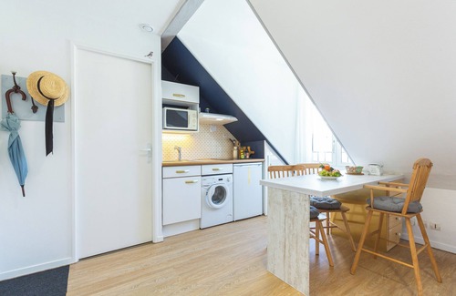 Bagneres-de-Luchon Apartment | Le Perchoir, with parking, opposite the thermal baths