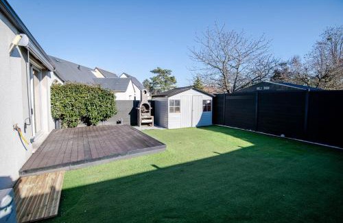 Amboise House | Le Petit Choiseul - Superb bungalow sleeps 6