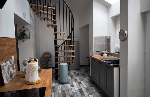 Auxi-le-Chateau House | Le petit coin de paradis completely renovated house in an atypical neighborhood