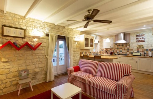Annepont House | Le Petit Moulin - Holiday home with heated pool