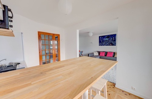 Cœur de Ville Apartment | Le philosophe - La Défense/Wifi/Parking