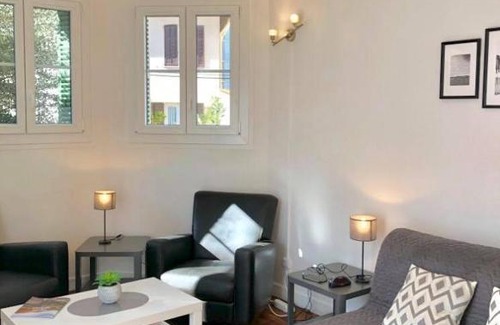 Juan-les-Pins Apartment | Le pin doré