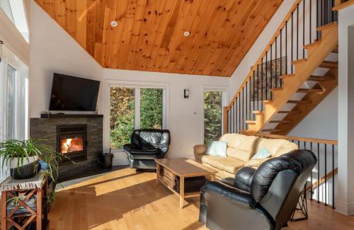 Chertsey Ski Chalet | Le Plein Sud - Your ideal getaway by Lake Lise