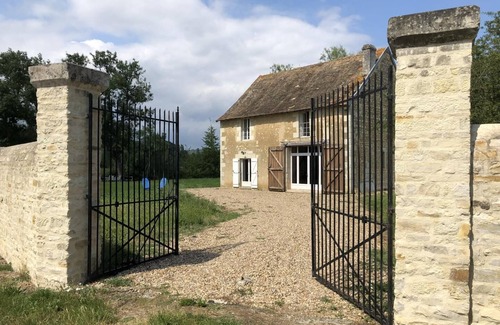 Beaumont Saint-Cyr House | Le Port de Beaumont - Beaumont Saint CYR