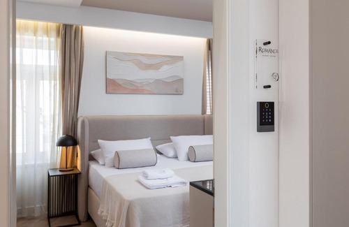 Split House | Le Prestige Luxury Rooms , Self Check-In, Minutes from Split Waterfront
