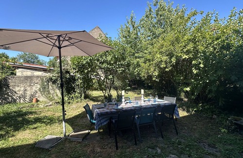 Creuzier-le-Vieux Villa | Le relais 1850, spacious country house with garden, quiet near Vichy