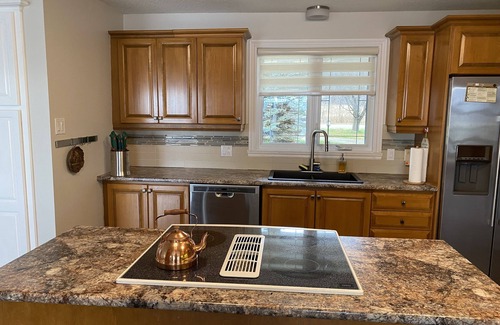 Papineau Regional County Municipality House | Le Rendez-Vous/tourist city in the countryside