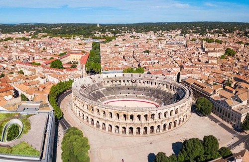 Cadereau Apartment | Le Rex, T2 with A/C, queen size bed, Nîmes