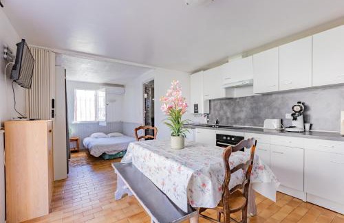 Marseillan Plage Apartment | Le Robinson - proche plage