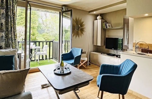 Saint-Arnoult Apartment | Le Saint Arnoult - Appartment
