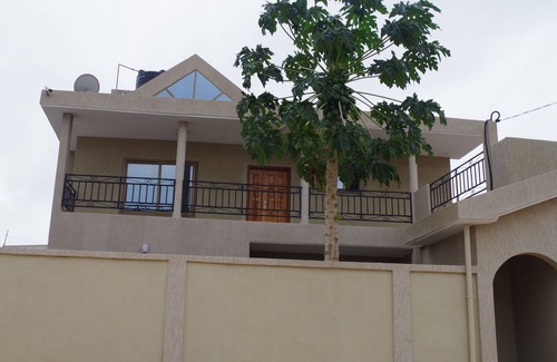 Lome House | Le Samourai - Entire Modern House in Zanguera near UCAO, Lome with Free WiFi