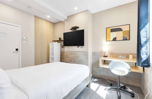 Quartier des Spectacles Hotel | Le Sand & Stone Hôtel-Quartier des Spectacles