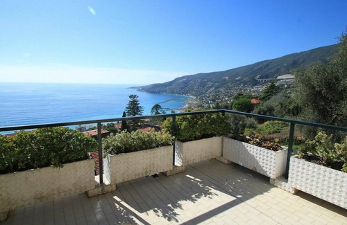 Ospedaletti Apartment | Le Serre 100.2