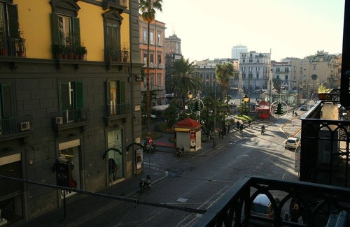 Montecalvario Apartment | Le Stanze Di Dante - Your home in the heart of Naples