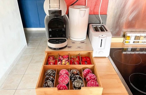 Grand Clement Apartment | Le Strada: box/climate & streetcar 5min away