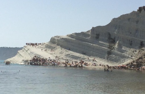 Favara Bed & Breakfast | Le Suite Di Via Veneto