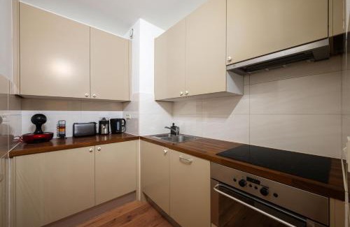 Menton Apartment | LE SUN - Central - Piscine - Wifi