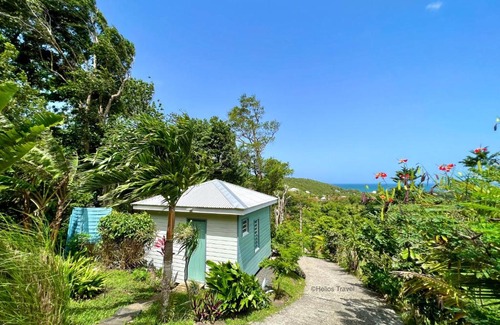 Bas Vent House | Le Surf Lodge, chambre avec vue mer dans un écrin de verdure