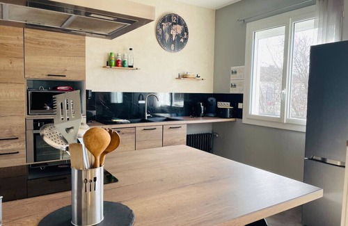 Cognac Apartment | Le Tropi'Cognac - Center - Terrace garden - 3 BR