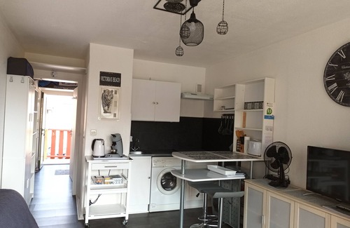 Le Barcares Apartment | ♥️Le Victoria's Beach Barcarès♥️Ménage Included/Private parking/Direct Sea 🏖️