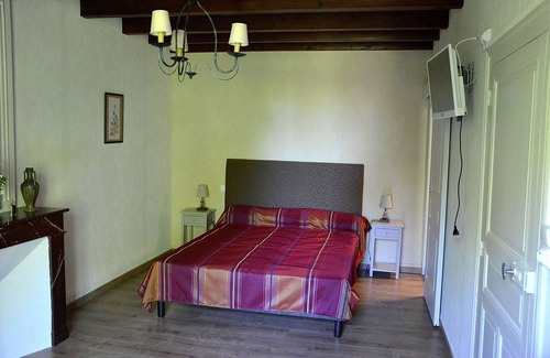 Reaux Bed & Breakfast | Le Vieux Noyer