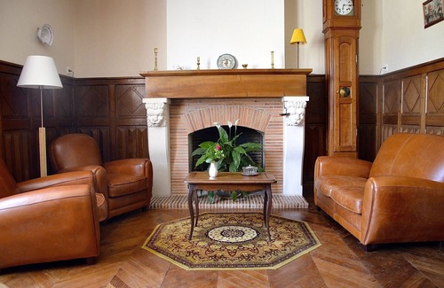 Reaux Bed & Breakfast | Le Vieux Noyer