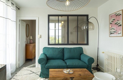 Bourges Apartment | Le Vintage ~ Parking ~ Autonomous Arrival