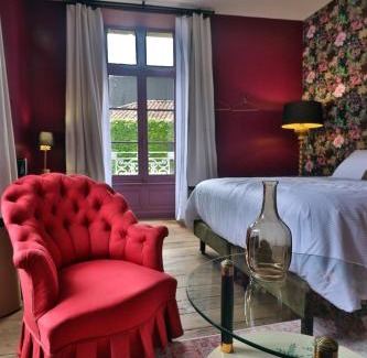 Montbron Hotel | Le25 Parahotellerie
