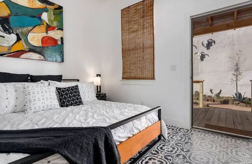 Mason Apartment | Lea Lou Lodge #3 on the Square