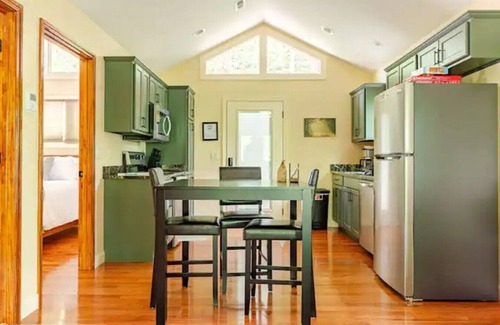 Marshall Cabin | Leaf Change Special Crows Nest Treehouse Near Asheville Pet Friendly