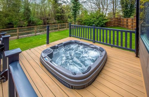 Hoddesdon Resort | Lee Valley