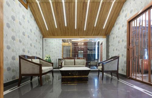 Karnal Hotel | Leela Residency