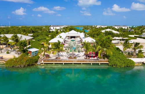 Leeward Settlement Villa | Leeward Jewel Villa - Luxurious 7 bedroom Canal Front Villa