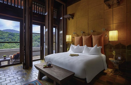 Uong Bi Hotel | Legacy Yen Tu - MGallery