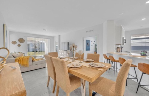 Winter Haven Apartment | LegoRetreat- Game Room/Legoland/Peppa Pig/Dinning