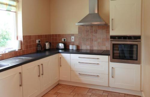 Carrick-on-Shannon House | Leitrim Quay - Riverside Cottage 7