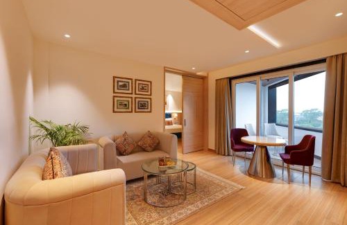 Motihari Hotel | Lemon Tree Hotel, Motihari