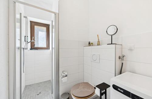Beiertheim Apartment | Lemon3 - Modern 2BR Apt by Karlsruhe Main Station